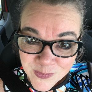 Meet your Posher, Tonya